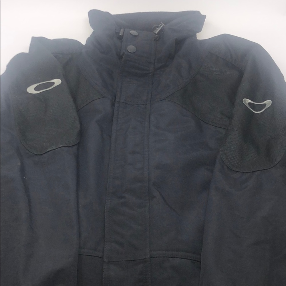 Genuine Oakley Outwear Multipocket Jacket. EUC.